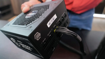 MSI YELLOW CABLE 1