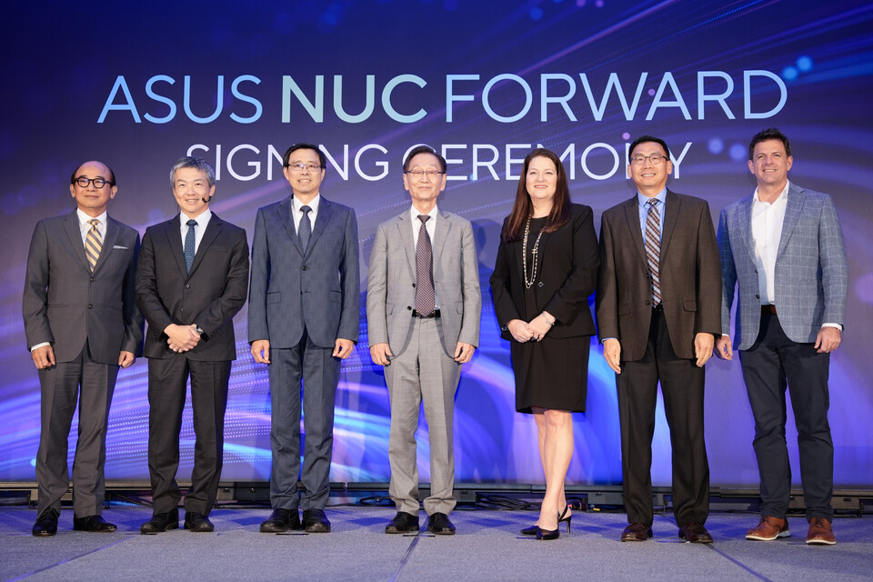 asus nuc 1