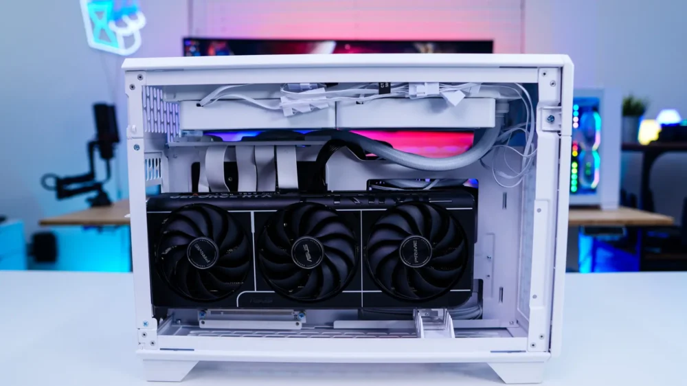 Thermaltake TR100 Mini Tower Chassis