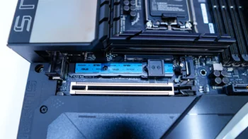 ASUS ROG Maximus Z890 Hero BTF Motherboard