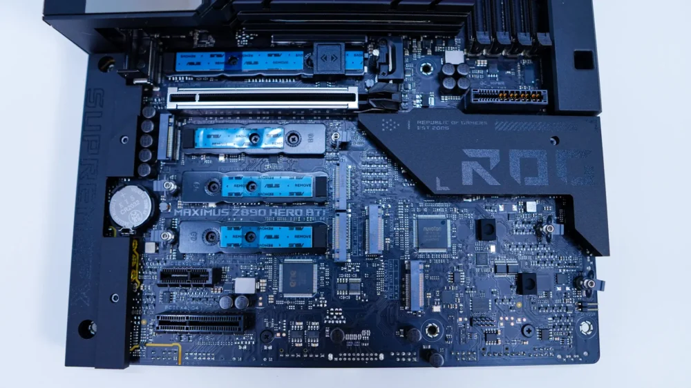 ASUS ROG Maximus Z890 Hero BTF Motherboard