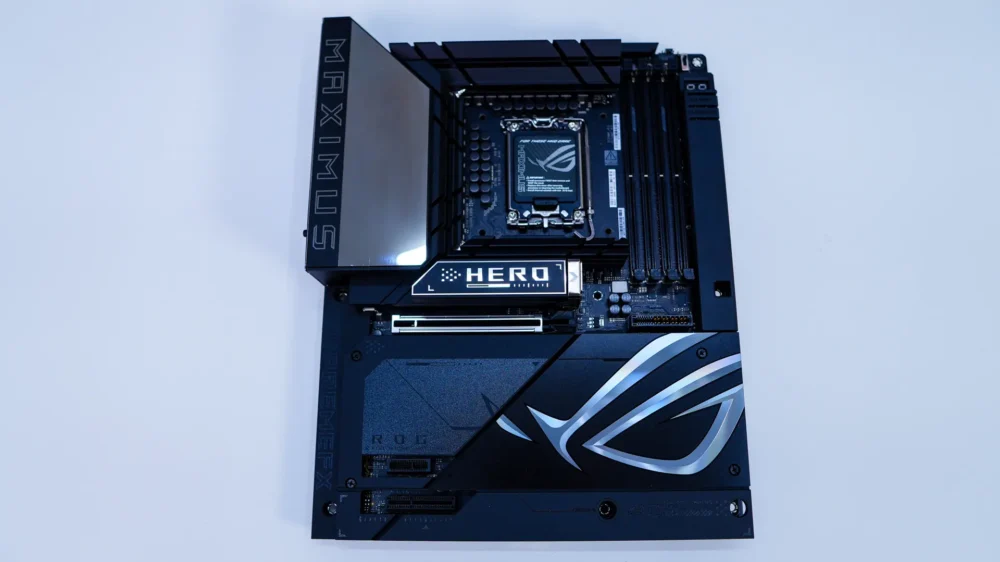 ASUS ROG Maximus Z890 Hero BTF Motherboard