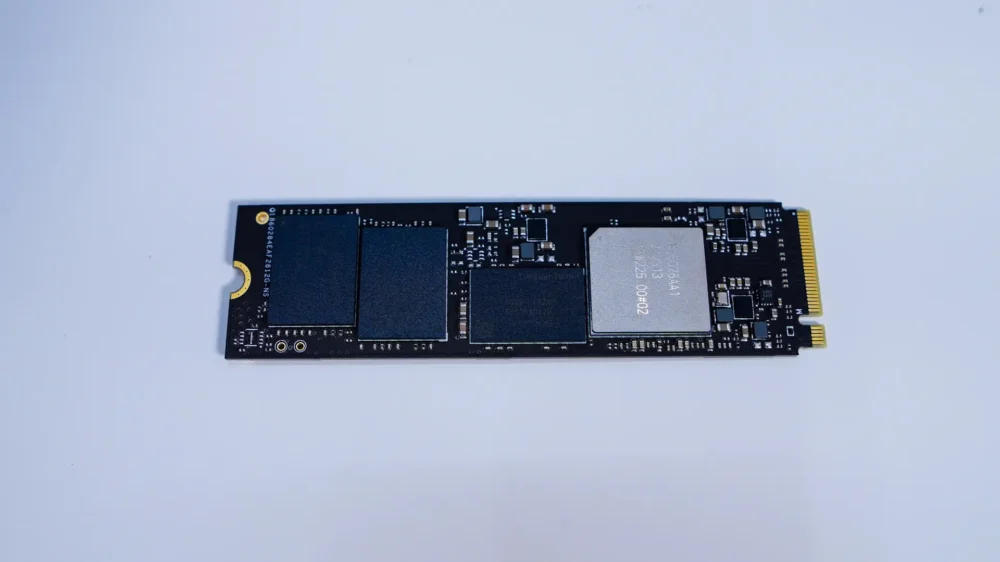 Phison PS5028-E28 Reference Design Gen5 Solid State Drive