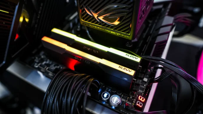 KLEVV CRAS V RGB DDR5-6000 32GB Memory Kit