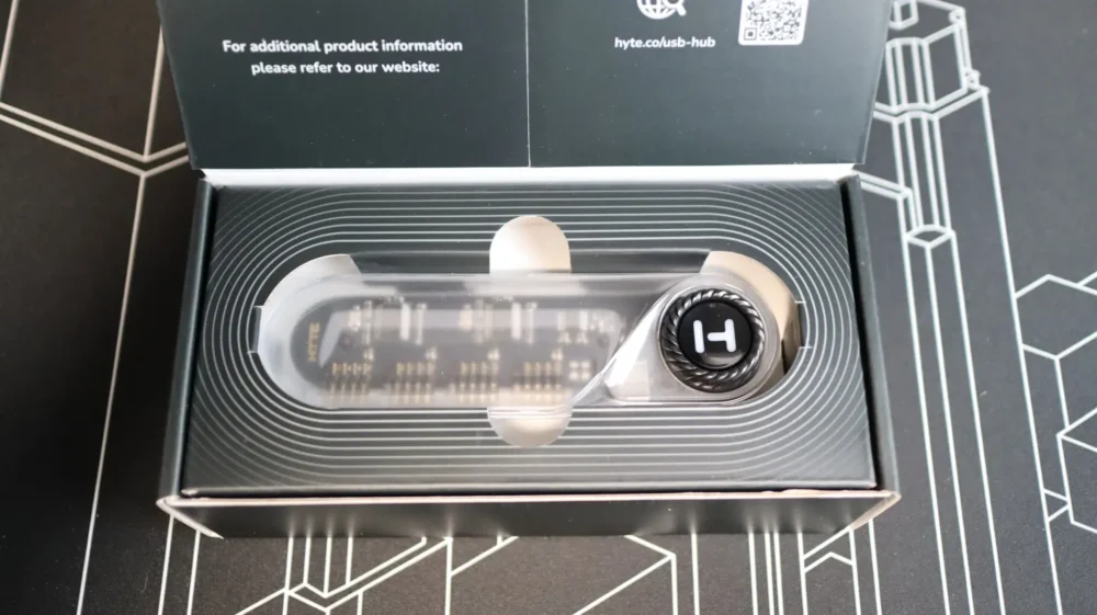 HYTE Powered USB Hub