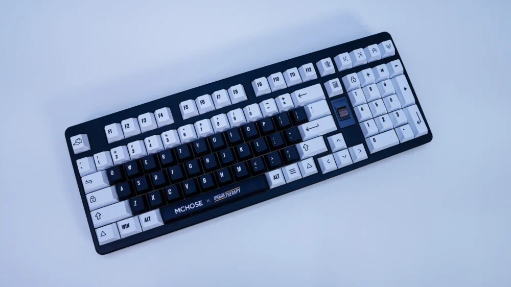 MCHOSE x Unbox Therapy UT98 Mechanical Keyboard