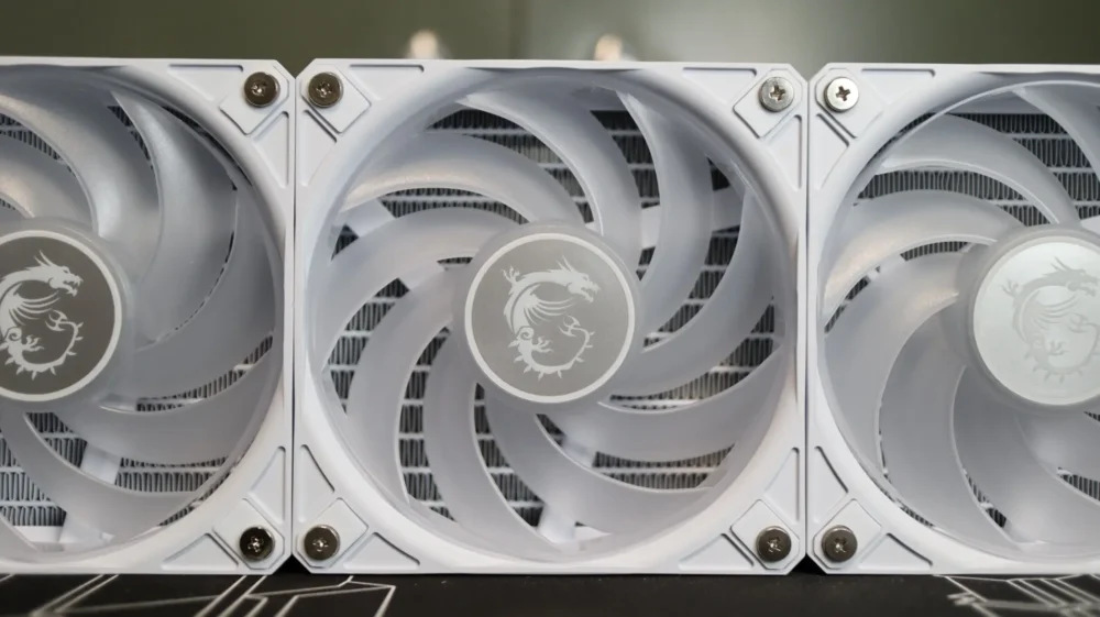 MSI MPG CORELIQUID P13