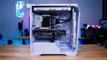 InWin Prism Case
