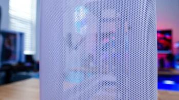 HYTE X50 PC Case