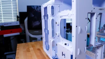HYTE X50 PC Case