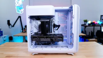 HYTE X50 PC Case
