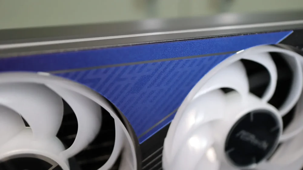 Phantom Gaming 360 LCD