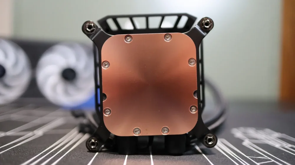 Phantom Gaming 360 LCD
