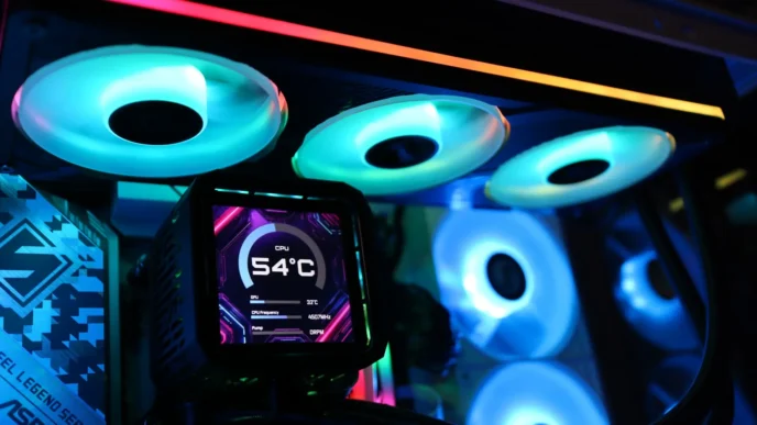 Phantom Gaming 360 LCD