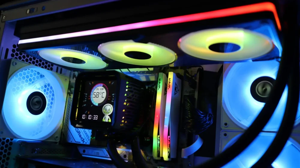 Phantom Gaming 360 LCD