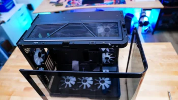 MSI MAG Pano 120R PZ PC Case