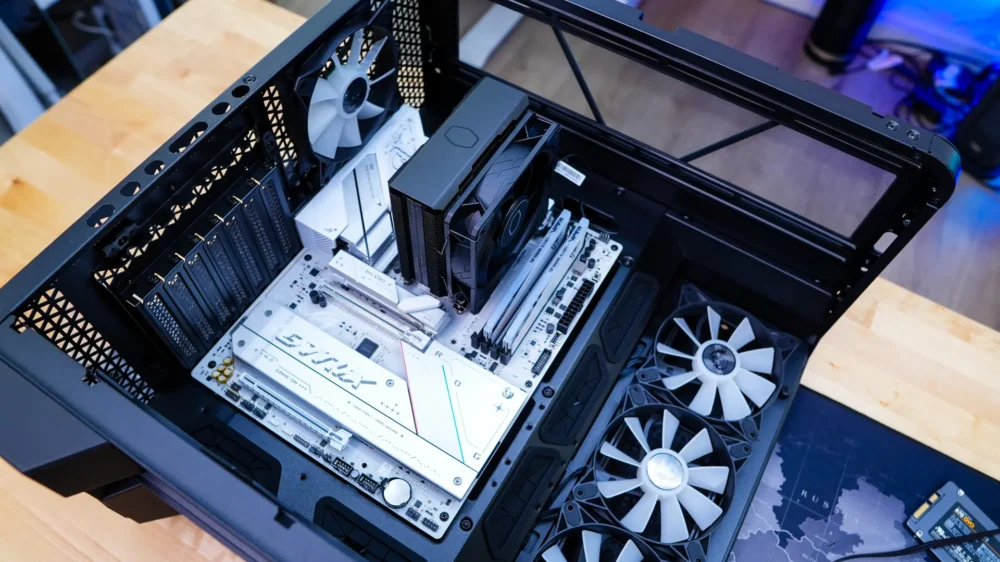 MSI MAG Pano 120R PZ PC Case
