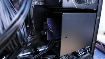 MSI MAG Pano 120R PZ PC Case