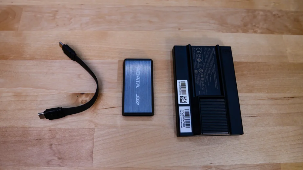 ADATA SR800 Magnetic Power Bank SSD