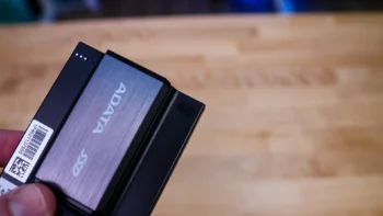 ADATA SR800 Magnetic Power Bank SSD