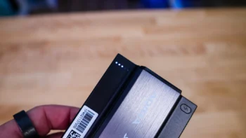 ADATA SR800 Magnetic Power Bank SSD