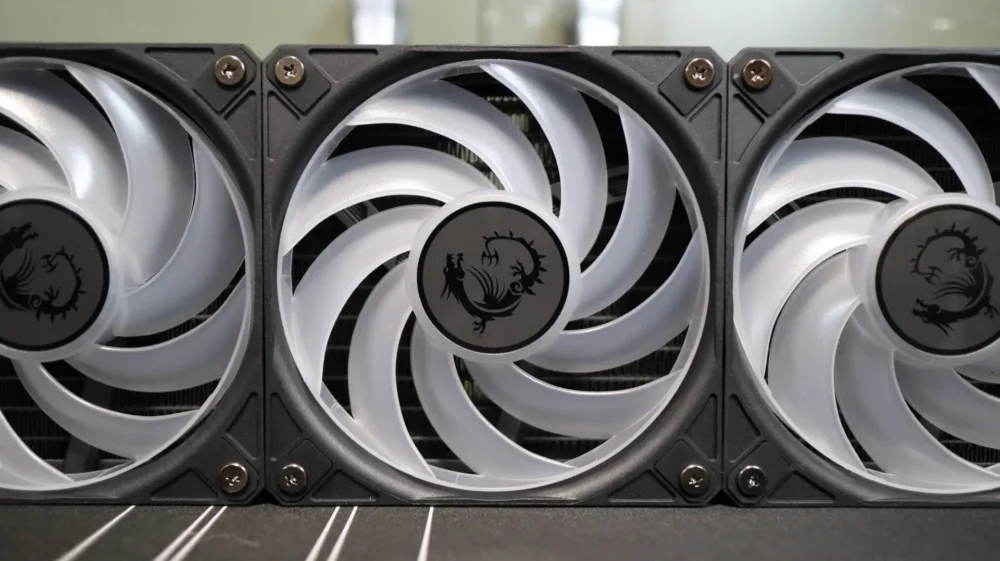 MSI MAG CORELIQUID A15 360