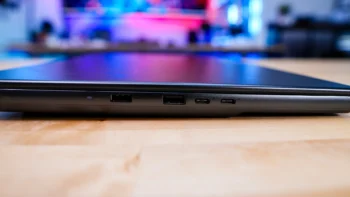 MSI Stealth 16 AI+ B3WF Laptop