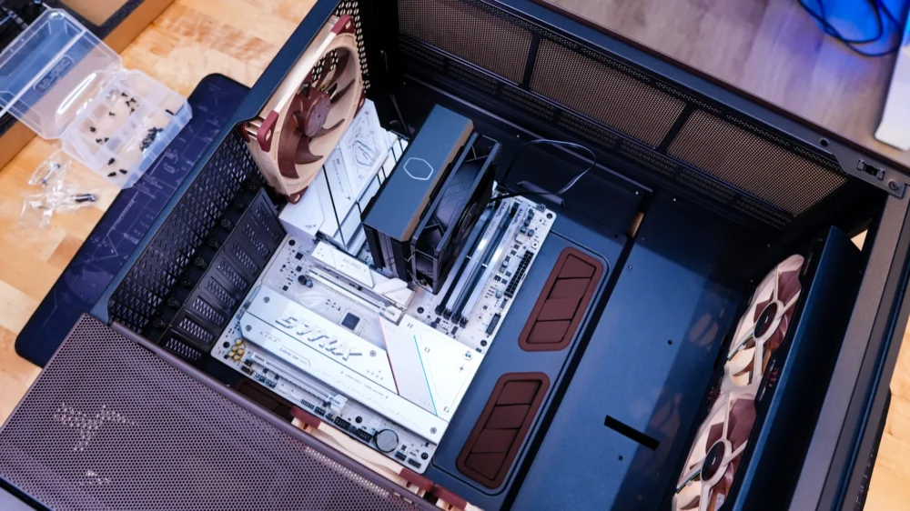 Antec Flux Pro Noctua Edition Case
