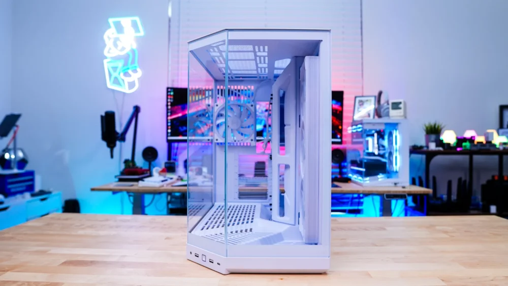 HYTE Y50 RGB Case