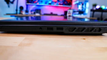 The left side of the MSI Crosshair 16 HX E14W has two USB 3.2 gen 1 Type-A ports, a combination microphone and headphone jack, and an indication LED