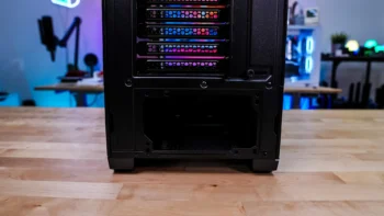 MSI MAG PANO 110R PZ Case
