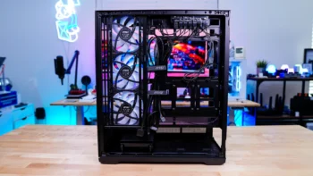 MSI MAG PANO 110R PZ Case