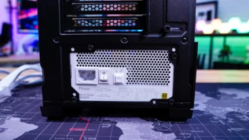 MSI MAG PANO 110R PZ Case