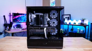 MSI MAG PANO 110R PZ Case