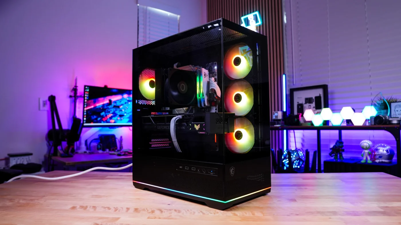 MSI MAG PANO 110R PZ Case