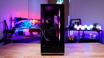 MSI MAG PANO 110R PZ Case