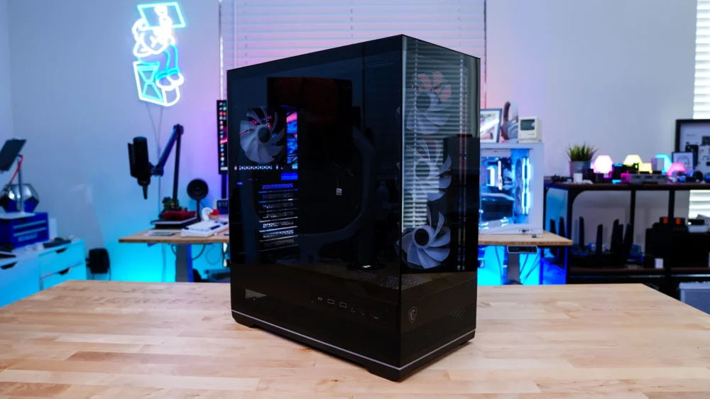 MSI MAG PANO 110R PZ Case