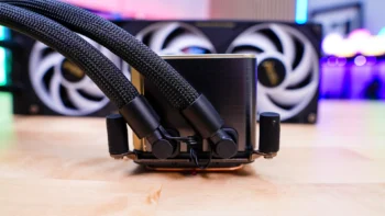 MSI MEG CoreLiquid E15 360 Liquid CPU Cooler