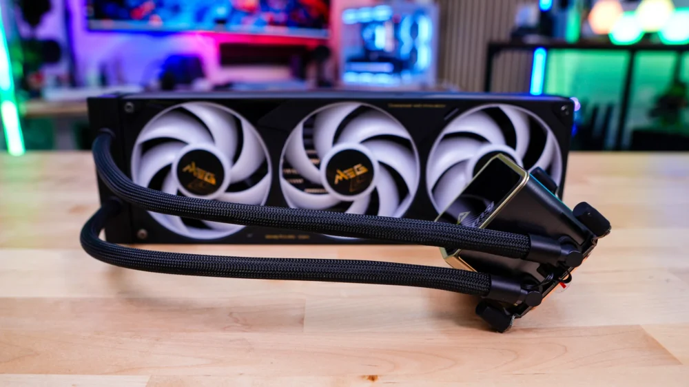 MSI MEG CoreLiquid E15 360 Liquid CPU Cooler