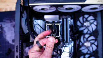 MSI MEG CoreLiquid E15 360 Liquid CPU Cooler