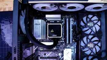 MSI MEG CoreLiquid E15 360 Liquid CPU Cooler