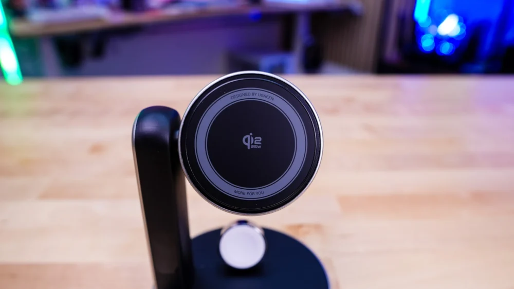 UGREEN MagFlow Pro 3-in-1 Magnetic Wireless Charger